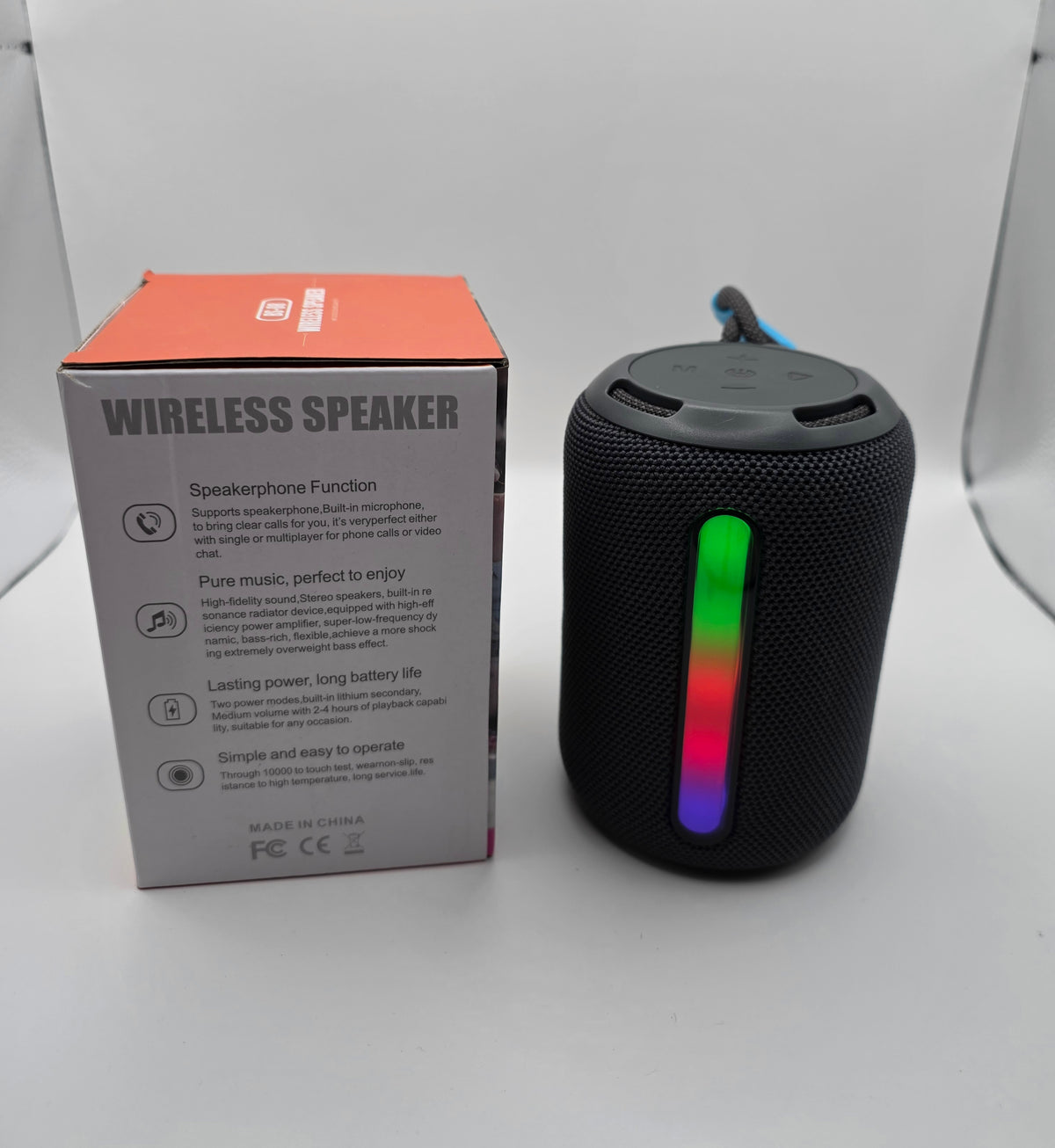 Tragbare Outdoor-Lautsprecher mit RGB-LED-Licht 5W Subwoofer Hohe Ausgangsleistung Batteriebetrieben für 5.3 & Wireless