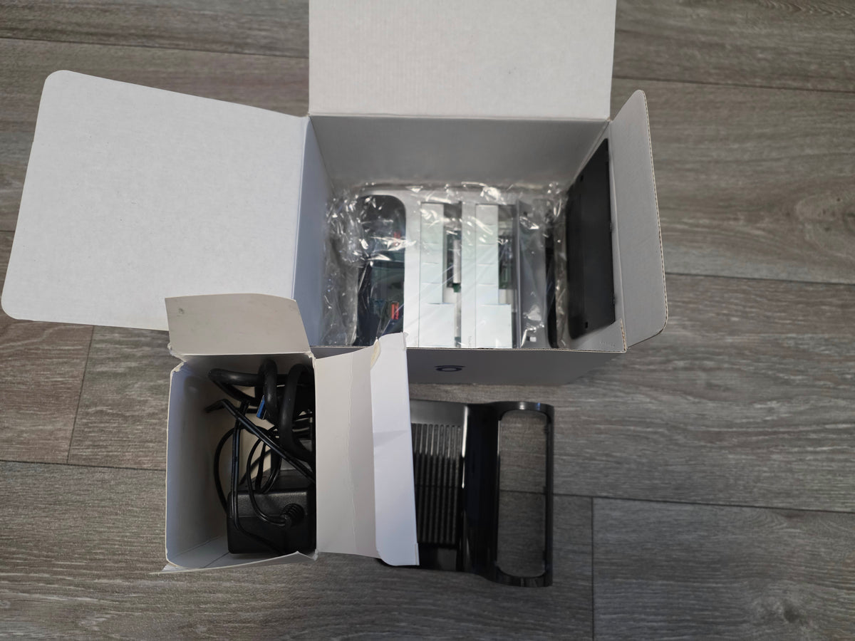 WAVLINK Festplatten Dockingstation für 2,5 & 3,5 Zoll SATA HDD SSD mit Offline Klonfunktion TF & SD Karte Unterstützung und USB-Aufladung